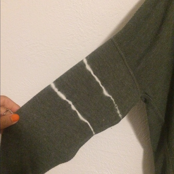 Vanilla Star Sweater - Picture 3 of 4